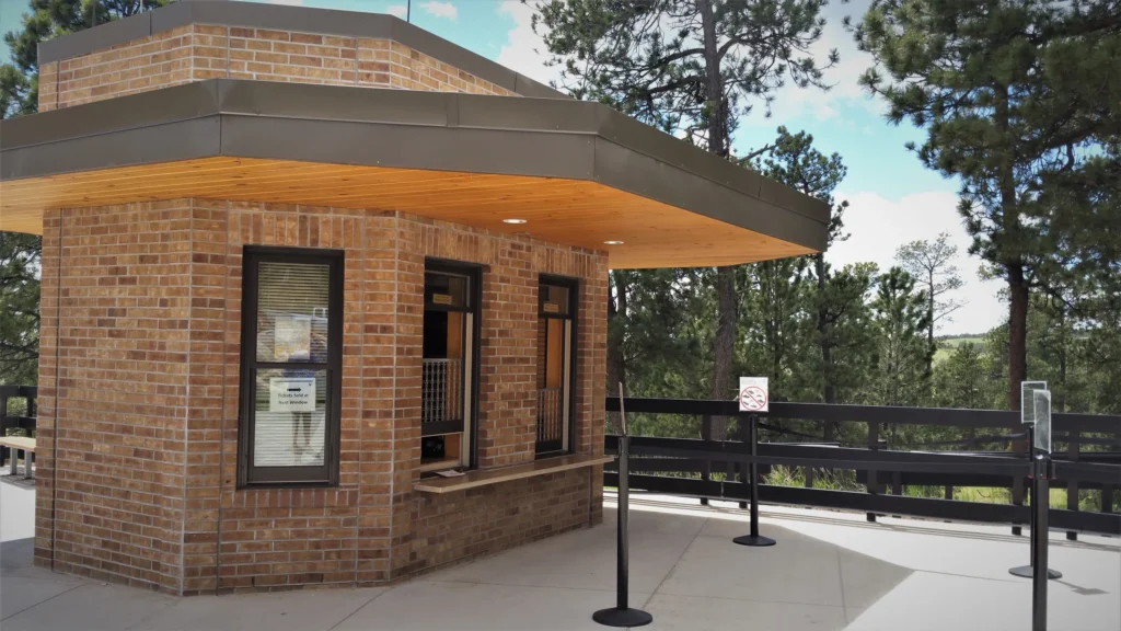 Jewel Cave National Monument Tours