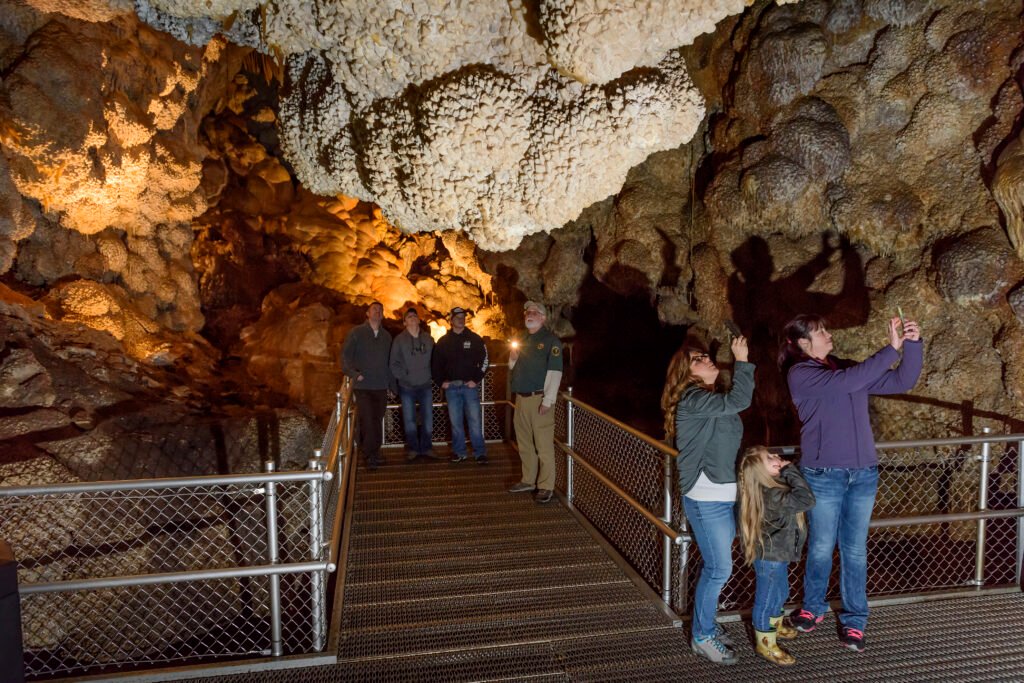 Jewel Cave National Monument Tours