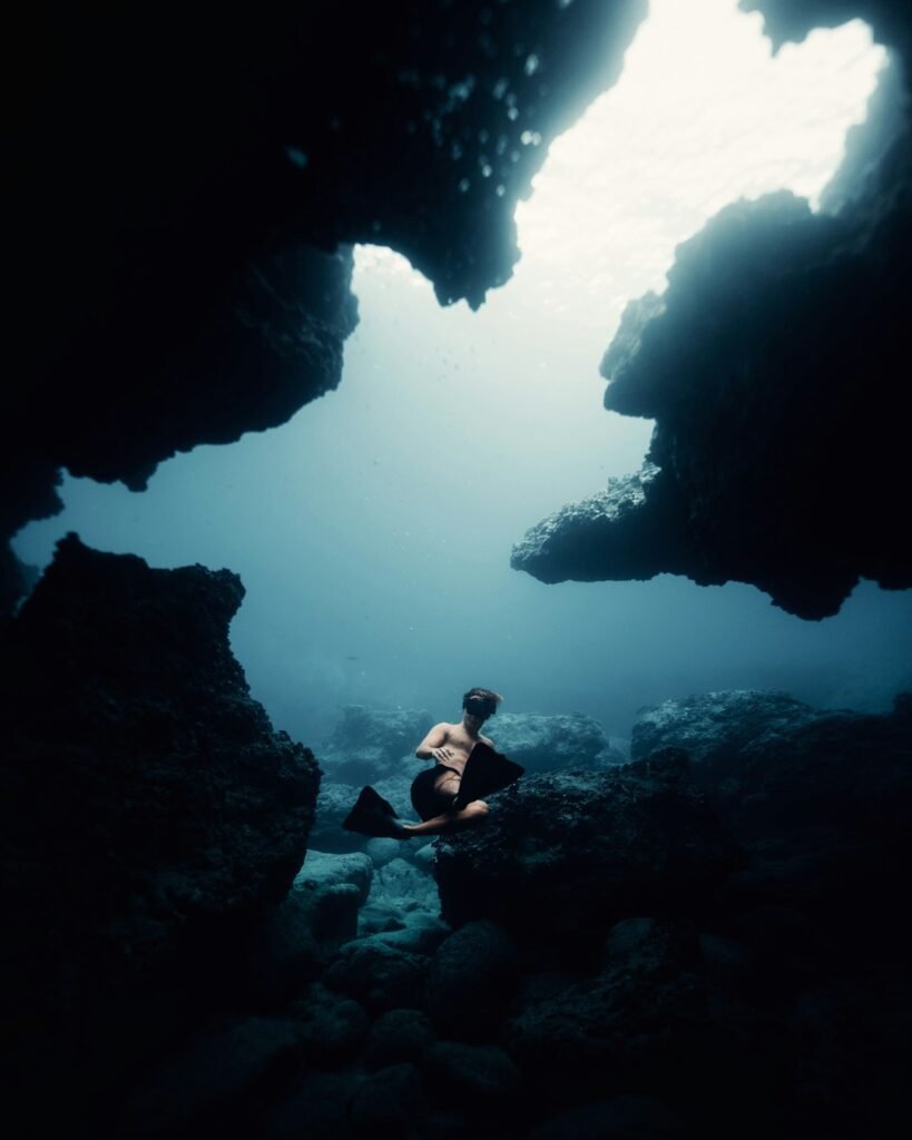 The Submerged Labyrinth: Unraveling How Underwater Caves Are Formed Step by Step